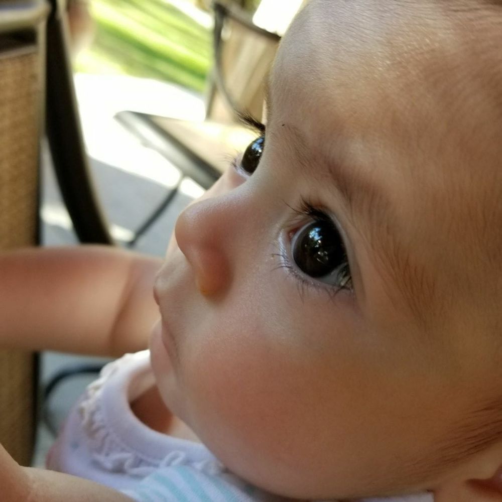 Meet your Posher, Emili